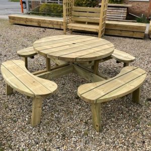 English Brothers Picnic Table Round 8 seater