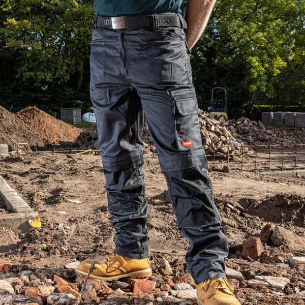 W40" L32" Yardsman Trousers - Black - Image 2